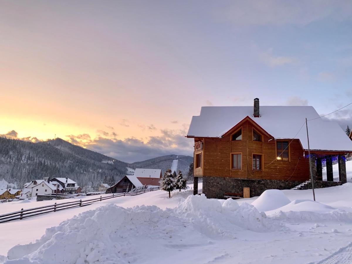 Guest House Velet Bukovel Exterior photo