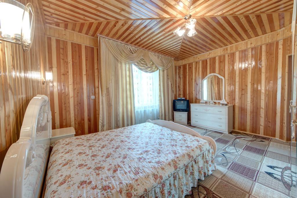 Guest House Velet Bukovel Exterior photo