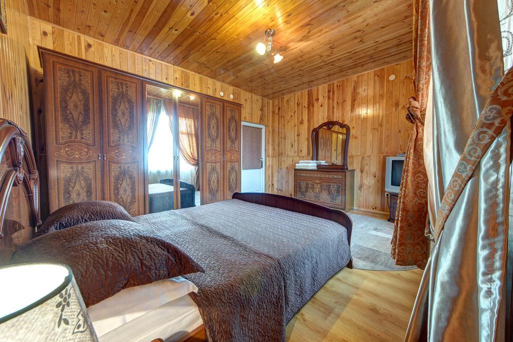 Guest House Velet Bukovel Exterior photo